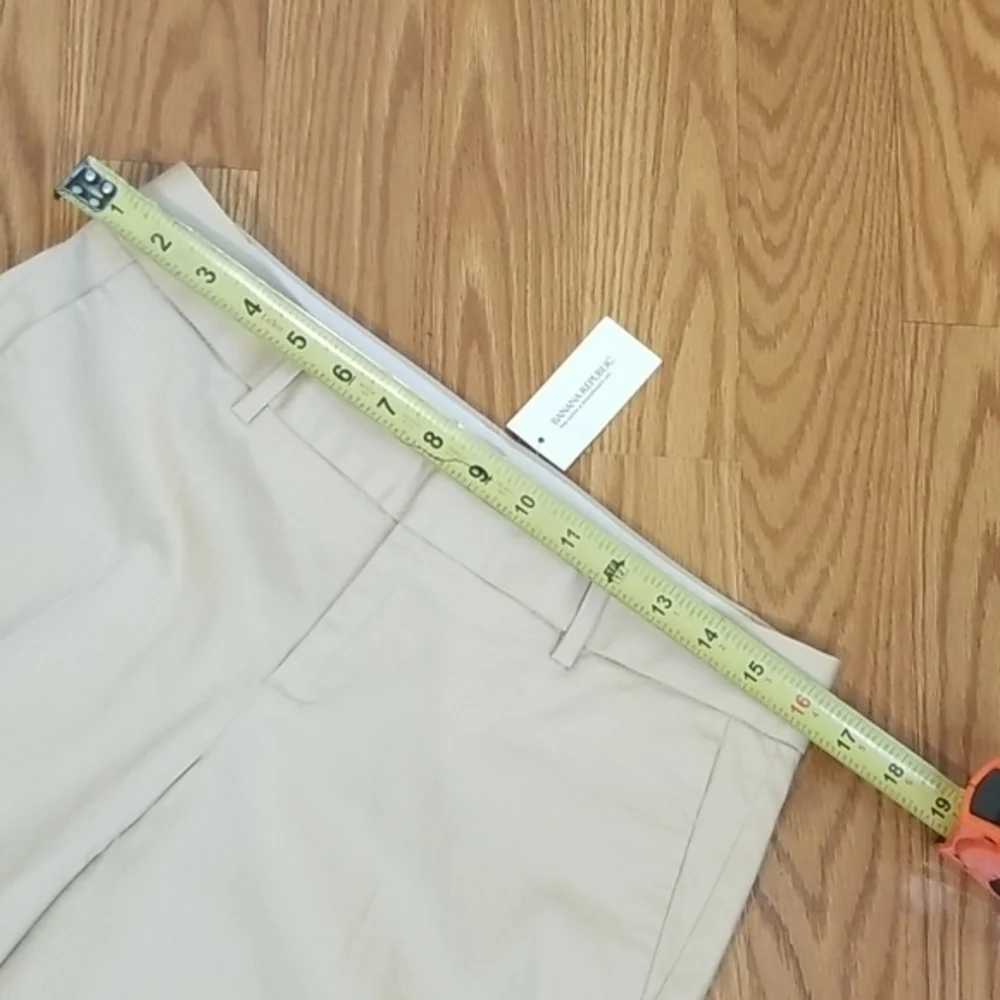 NWT banana republic shorts size 2‎